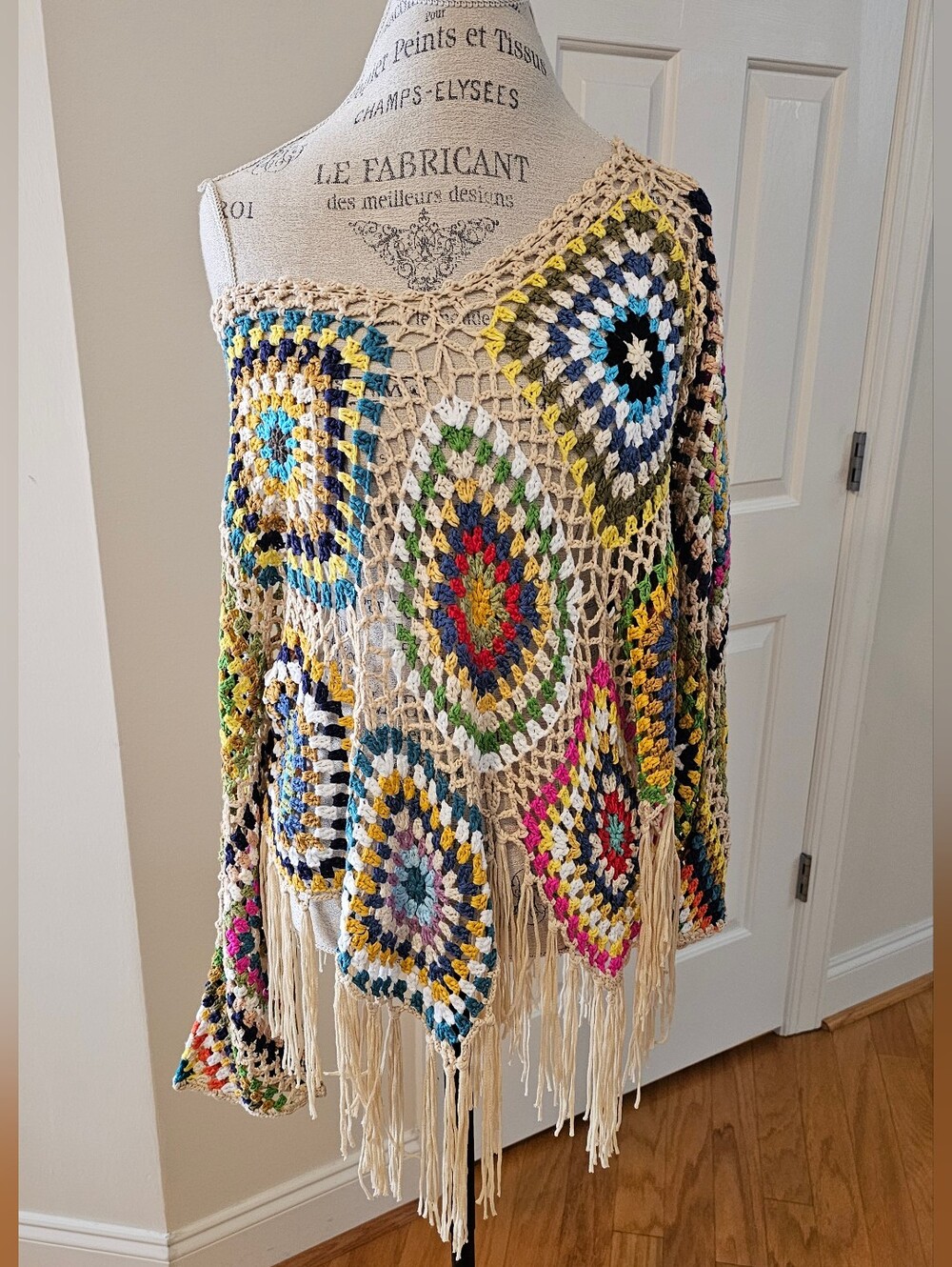 Blakeley Colorful Open Knit Fringe Poncho NWOT-walker rose-neverfullydressed - Picture 2 of 11
